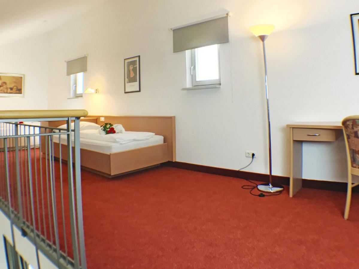 Appartement-Hotel Sibyllenbad Neualbenreuth Εξωτερικό φωτογραφία